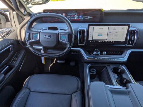 New 2025 Ford Expedition Platinum w/ Stealth Performance Package image 20