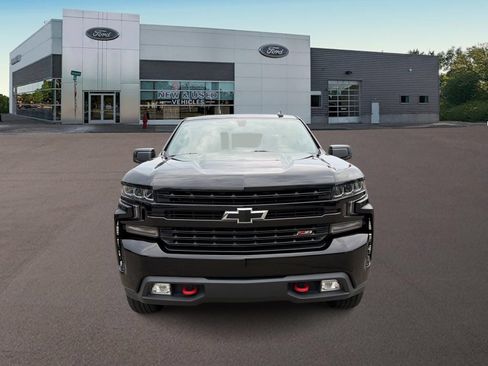 Used 2020 Chevrolet Silverado 1500 LT Trail Boss AWD/4WD image 3