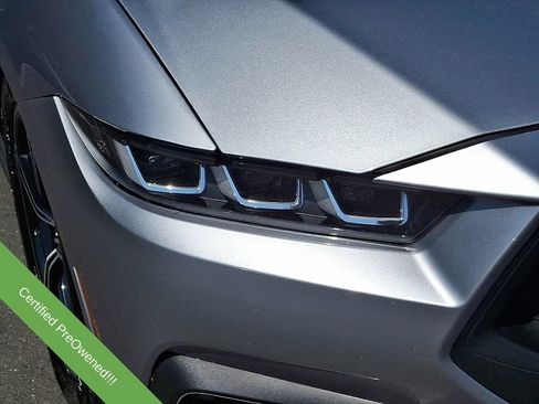 Used 2024 Ford Mustang Convertible RWD image 10