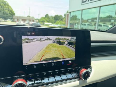 Used 2025 GMC Canyon AT4 w/ AT4X Package image 20