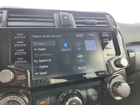Used 2023 Toyota 4Runner TRD Off-Road AWD/4WD image 17