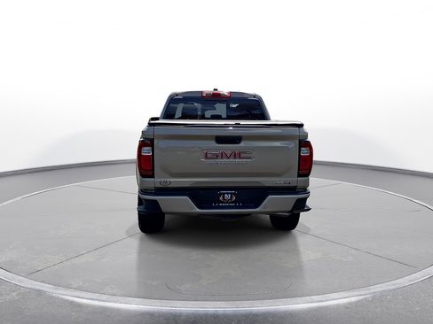 Used 2023 GMC Canyon AT4 w/ AT4 Premium Package AWD/4WD image 7
