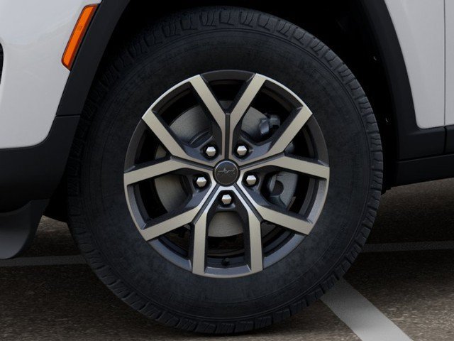 New 2027 Jeep Grand Cherokee Laredo AWD/4WD image 8