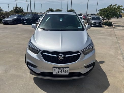 Used 2019 Buick Encore Preferred FWD image 2