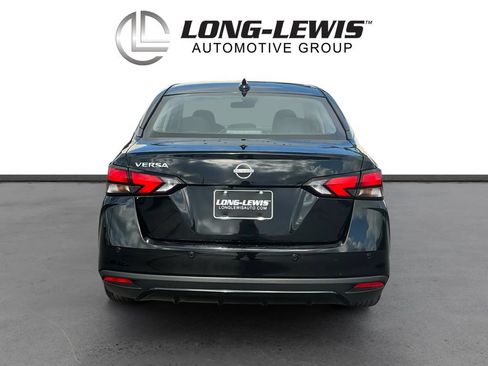Used 2025 Nissan Versa SV FWD image 5