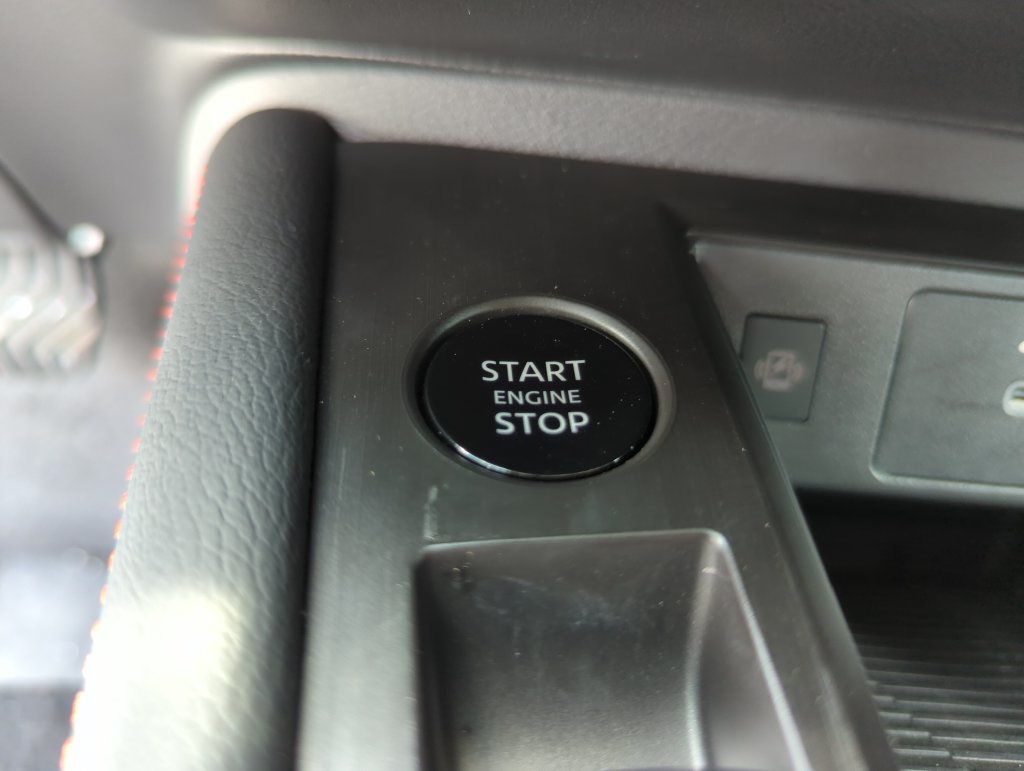 Certified 2025 Nissan Kicks SR AWD/4WD image 45