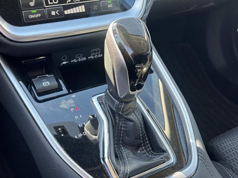 Certified 2025 Subaru Outback Premium image 21