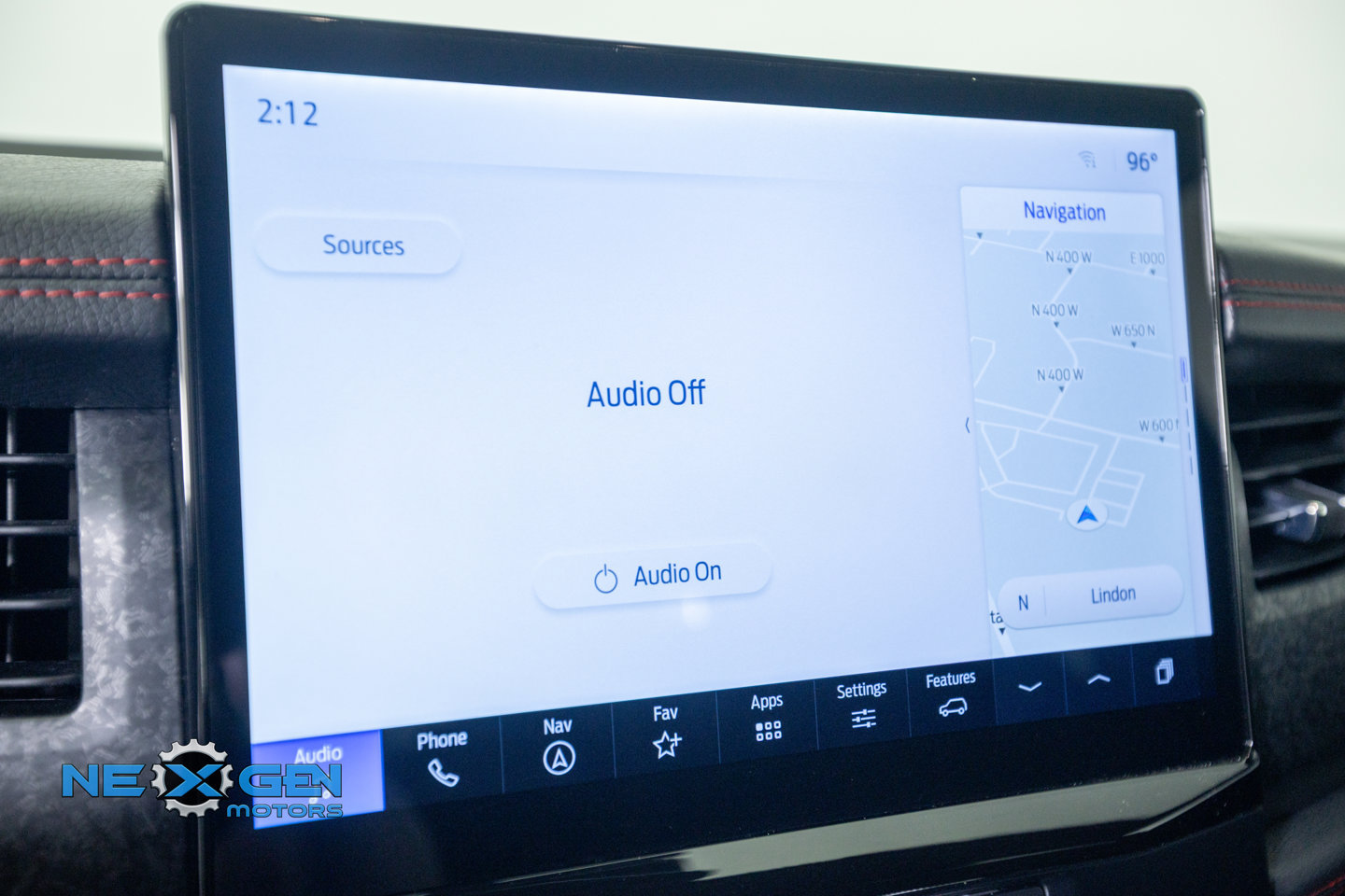 Used 2024 Ford Expedition Limited AWD/4WD image 18