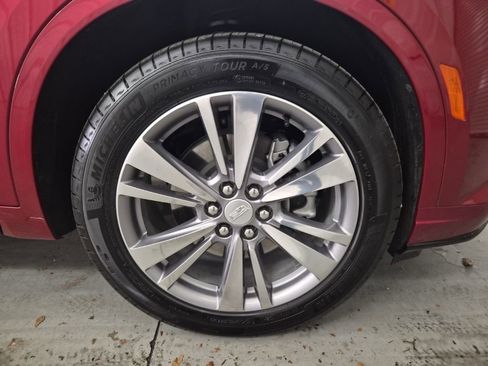 Certified 2025 Cadillac XT6 Premium Luxury image 11