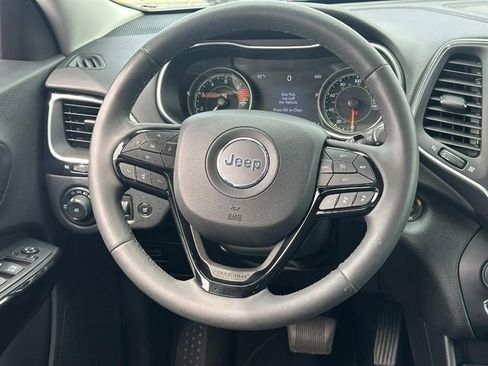 Used 2023 Jeep Cherokee Altitude Lux image 12