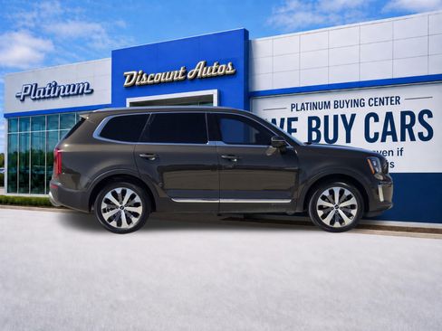 Used 2022 Kia Telluride EX w/ EX Premium Package FWD image 7