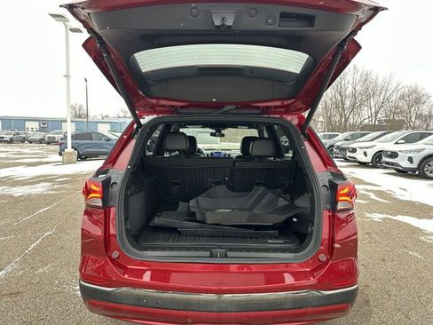 Used 2022 Chevrolet Equinox RS w/ RS Leather Package image 22