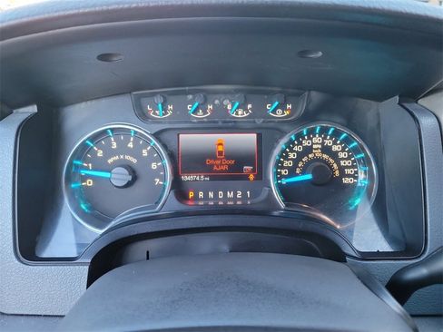 Used 2014 Ford F150 XLT w/ XLT Convenience Package image 18