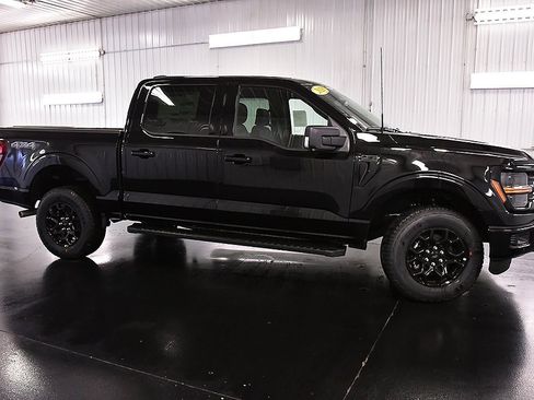 New 2026 Ford F150 XLT w/ Equipment Group 302A MID image 8