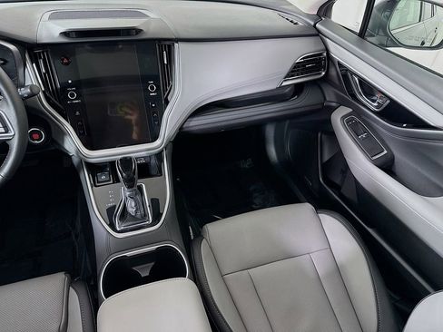 Certified 2025 Subaru Outback Limited image 29