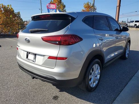 Used 2020 Hyundai Tucson SE image 4