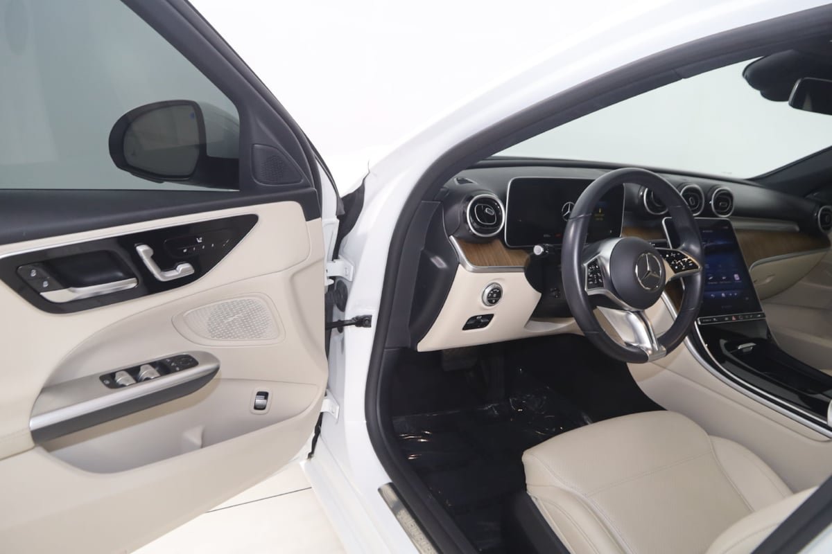 Used 2024 Mercedes-Benz C 300 4MATIC Sedan image 45