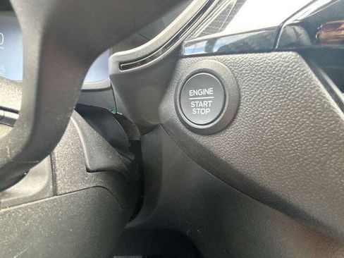 Used 2025 Ford Escape ST-Line Select AWD/4WD image 17