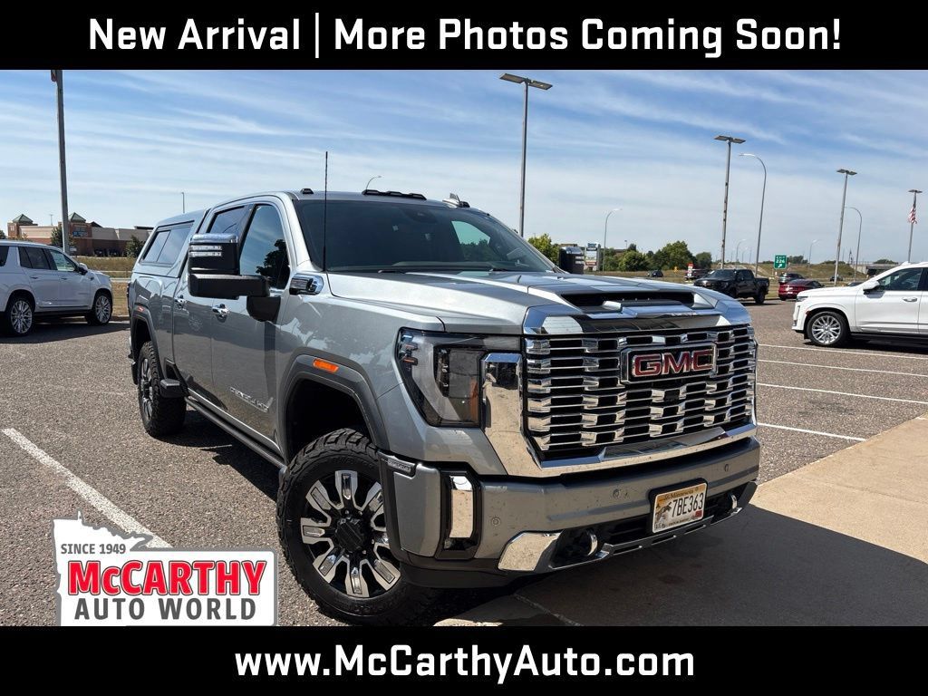 Used 2024 GMC Sierra 2500 Denali w/ Denali Reserve Package AWD/4WD image 1