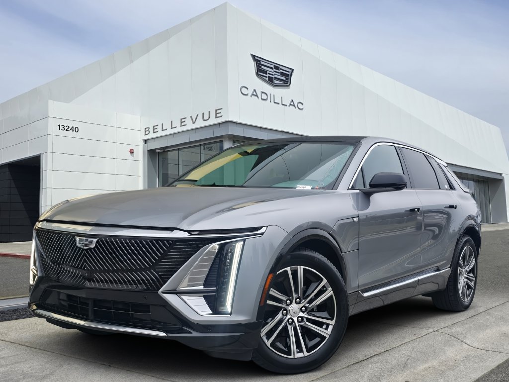 Certified 2024 Cadillac Lyriq Luxury AWD/4WD image 1
