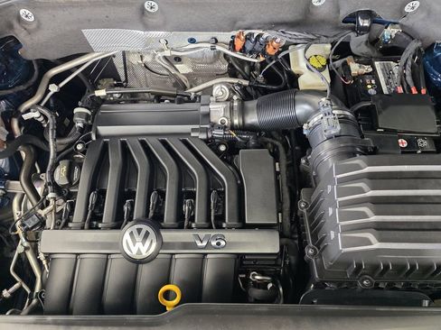 Used 2023 Volkswagen Atlas Cross Sport SE w/ Panoramic Sunroof Package FWD image 22