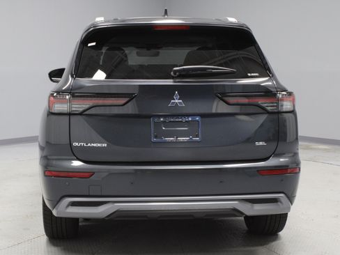 New 2025 Mitsubishi Outlander SEL image 7