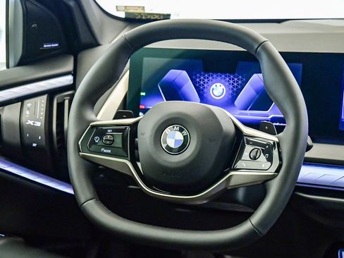 Used 2025 BMW X3 xDrive30i w/ Convenience Package image 11