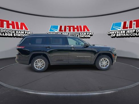 New 2026 Jeep Grand Cherokee L 2WD image 9