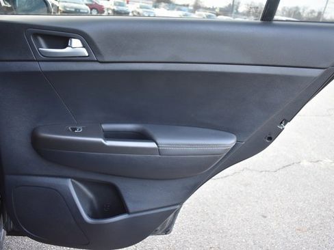 Used 2020 Kia Sportage LX image 36