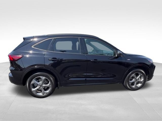 Used 2024 Ford Escape ST-Line w/ Tech Pack #1 AWD/4WD image 7