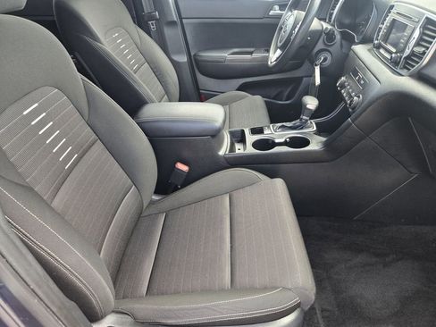 Used 2018 Kia Sportage LX image 12