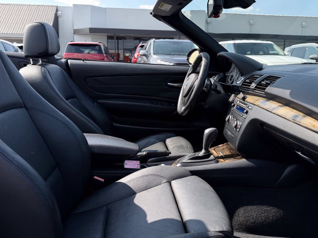 Used 2009 BMW 135i Convertible RWD image 18