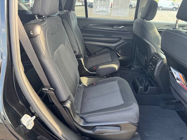 Certified 2023 Jeep Grand Cherokee L Laredo w/ Luxury Tech Group I AWD/4WD image 16