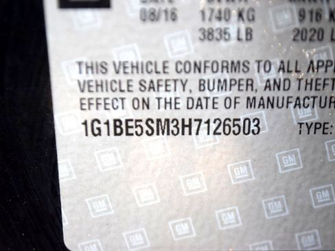 Used 2017 Chevrolet Cruze LT image 30