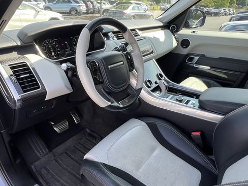 Used 2022 Land Rover Range Rover Sport SVR AWD/4WD image 17