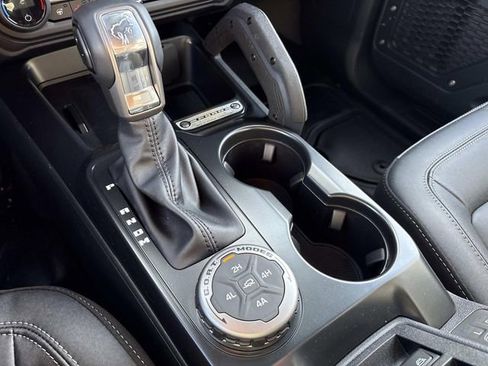 New 2025 Ford Bronco Badlands w/ Sasquatch Package image 29