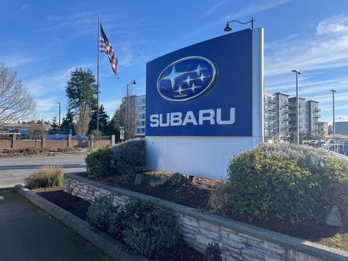 Used 2023 Subaru Legacy Limited image 10