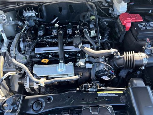 Used 2025 Nissan Versa SV FWD image 32