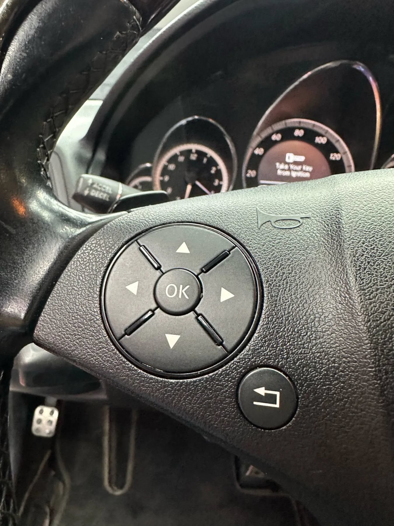 Used 2011 Mercedes-Benz E 350 Cabriolet image 24