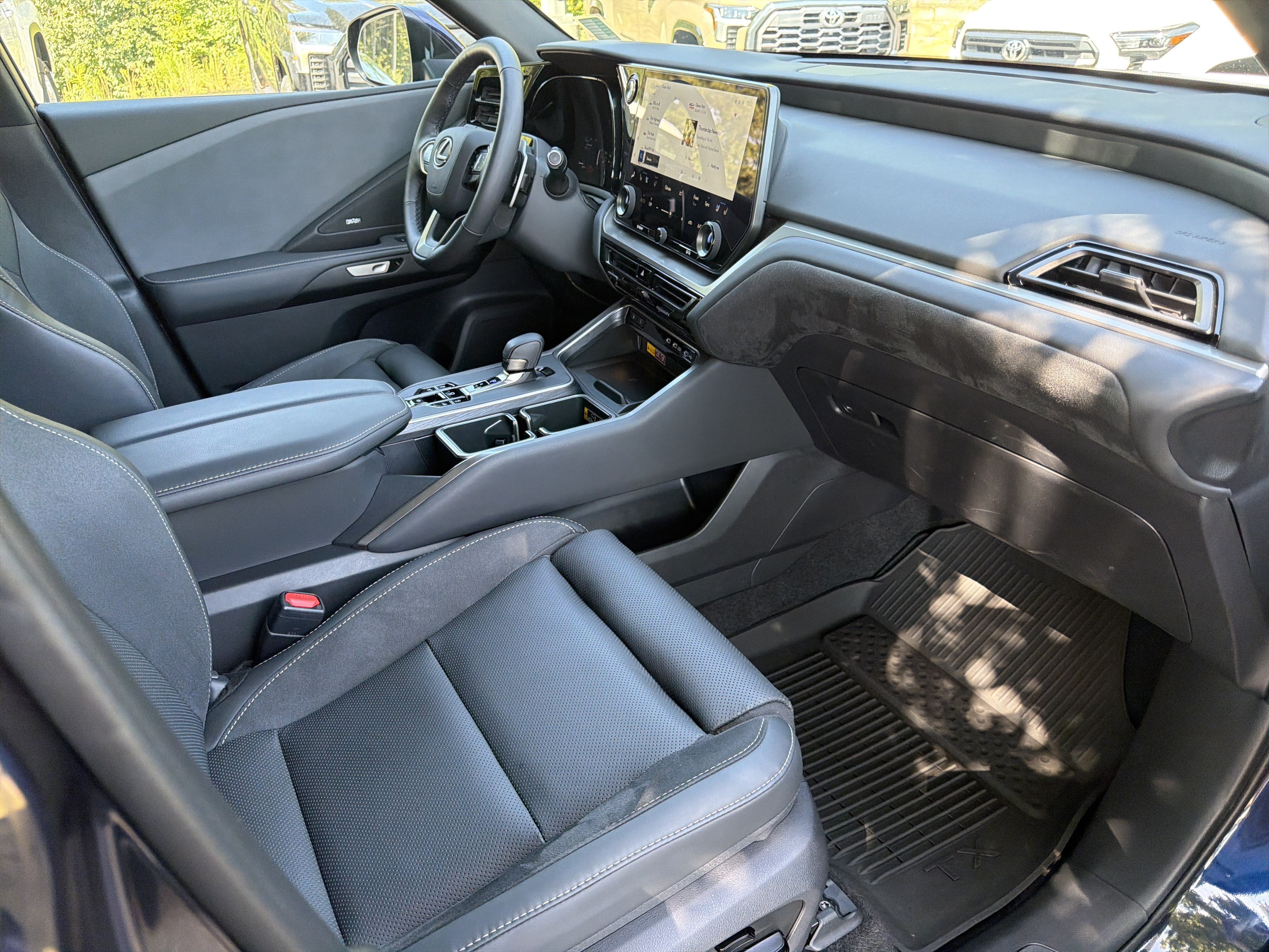 Used 2026 Lexus TX 350 AWD w/ Technology Package image 13