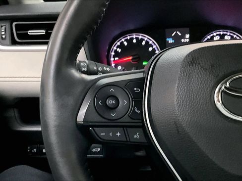 Used 2019 Toyota RAV4 XLE Premium w/ Cold Weather Package image 20
