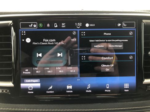 Used 2023 Chrysler Pacifica Touring-L w/ S Appearance Package FWD image 26