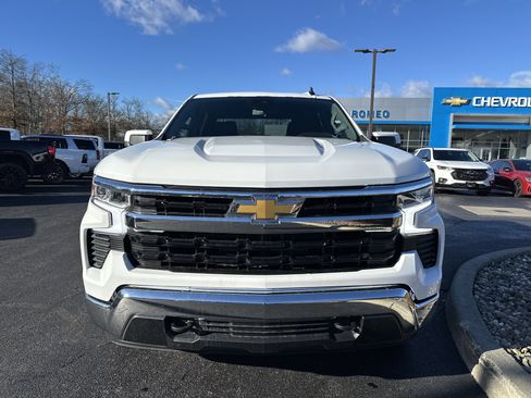 New 2026 Chevrolet Silverado 1500 LT image 2