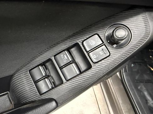 Used 2016 MAZDA MAZDA3 i Touring w/ Popular Equipment Package FWD image 22