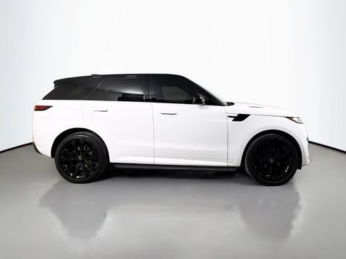 Certified 2024 Land Rover Range Rover Sport Dynamic SE AWD/4WD image 4