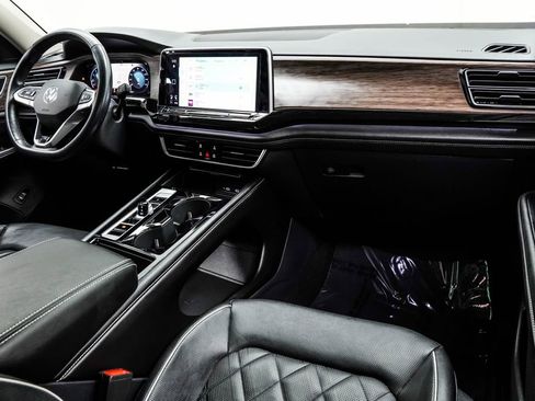 Used 2025 Volkswagen Atlas SEL Premium R-Line AWD/4WD image 22