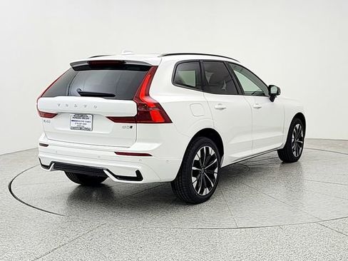 New 2026 Volvo XC90 T8 Plus w/ Protection Package AWD/4WD image 5
