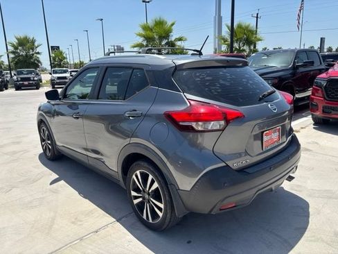 Used 2020 Nissan Kicks SV w/ Exterior Package FWD image 3