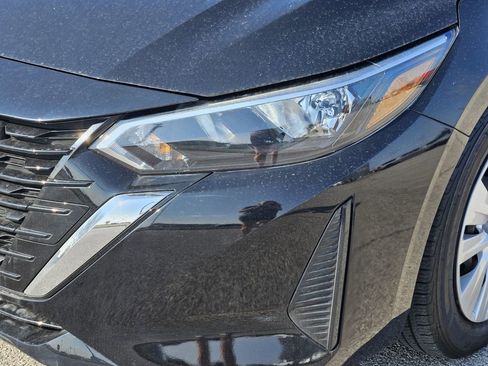 Used 2025 Nissan Sentra S image 5