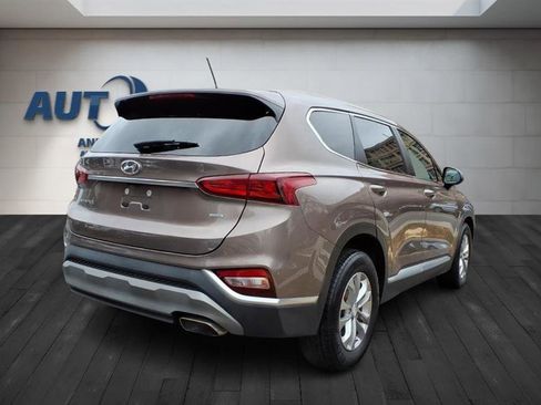 Used 2020 Hyundai Santa Fe SE image 9
